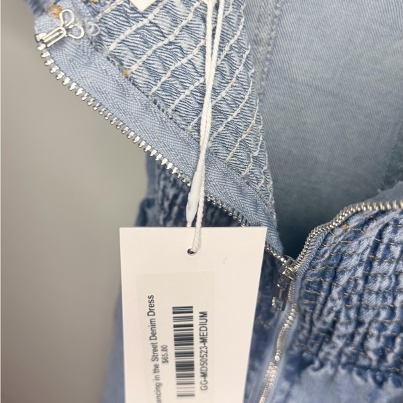 Denim Puff Sleeve Dress The fabric stretches a little. - Picture 6 of 9